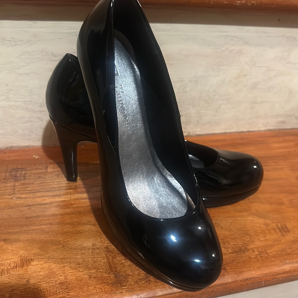 NWOT pump